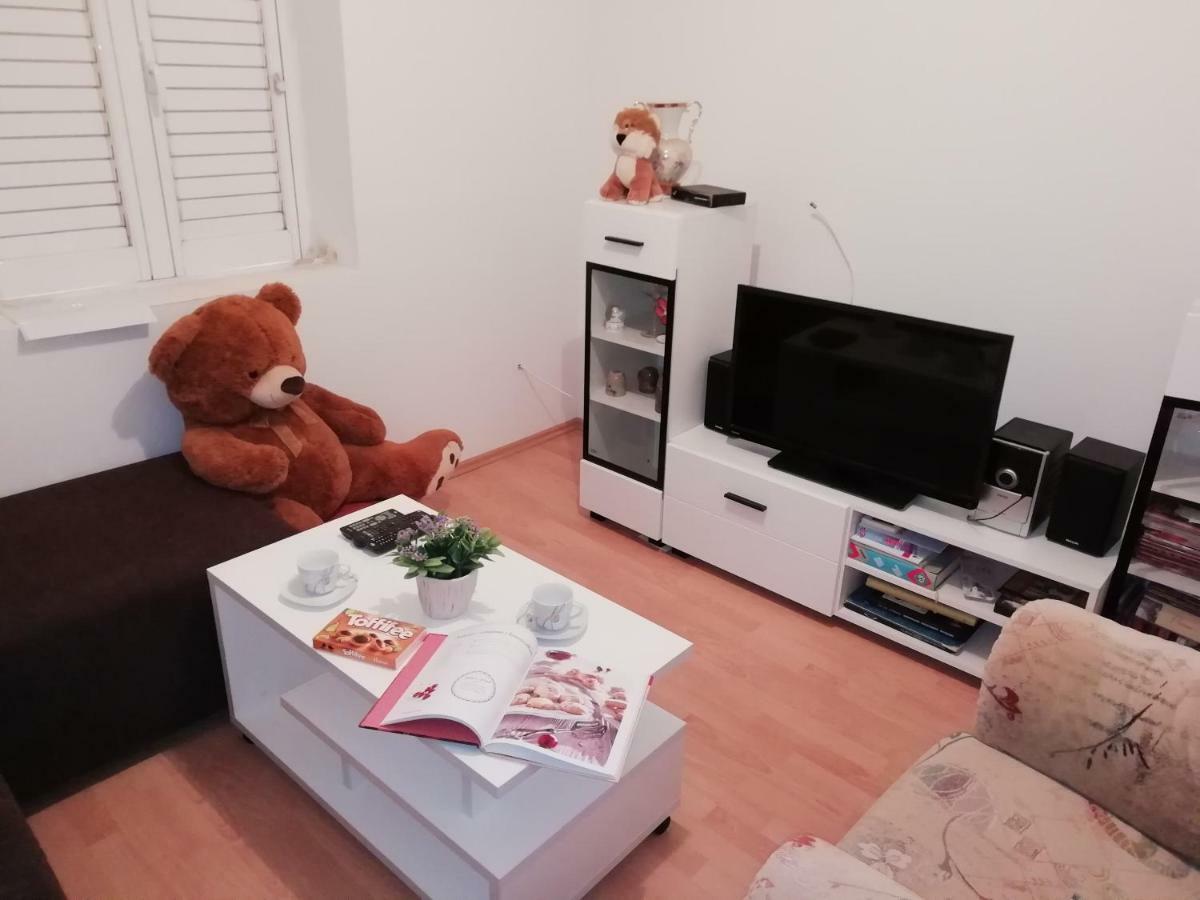 Apartman Radic Ston Exteriör bild